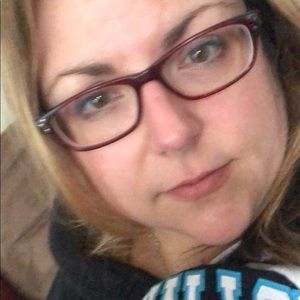 Meet your Posher, Steph